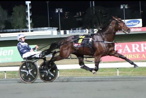 Albion Park’s Racing & Sports Pace 1660m: Harness Racing Excitement